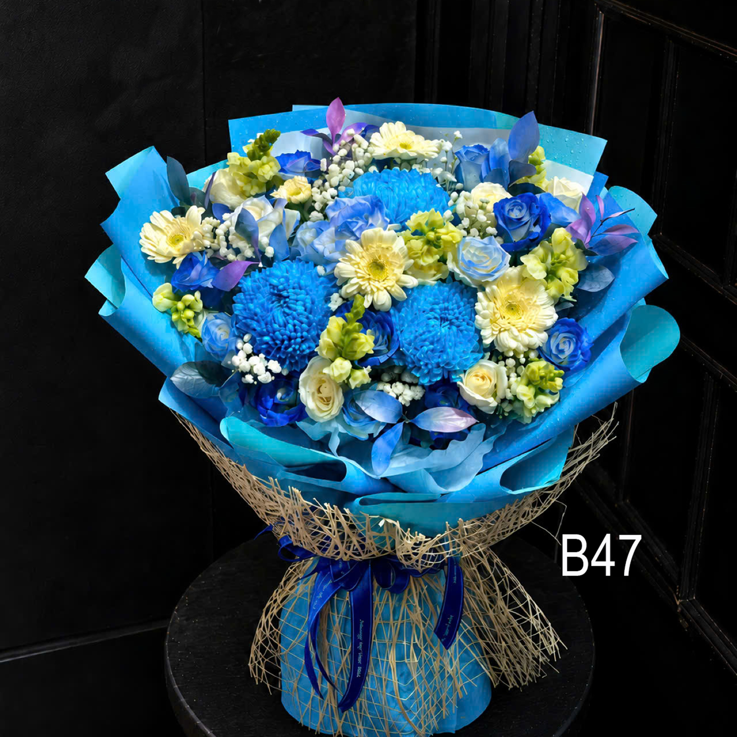 Bó Hoa Xanh Dương Rực Rỡ